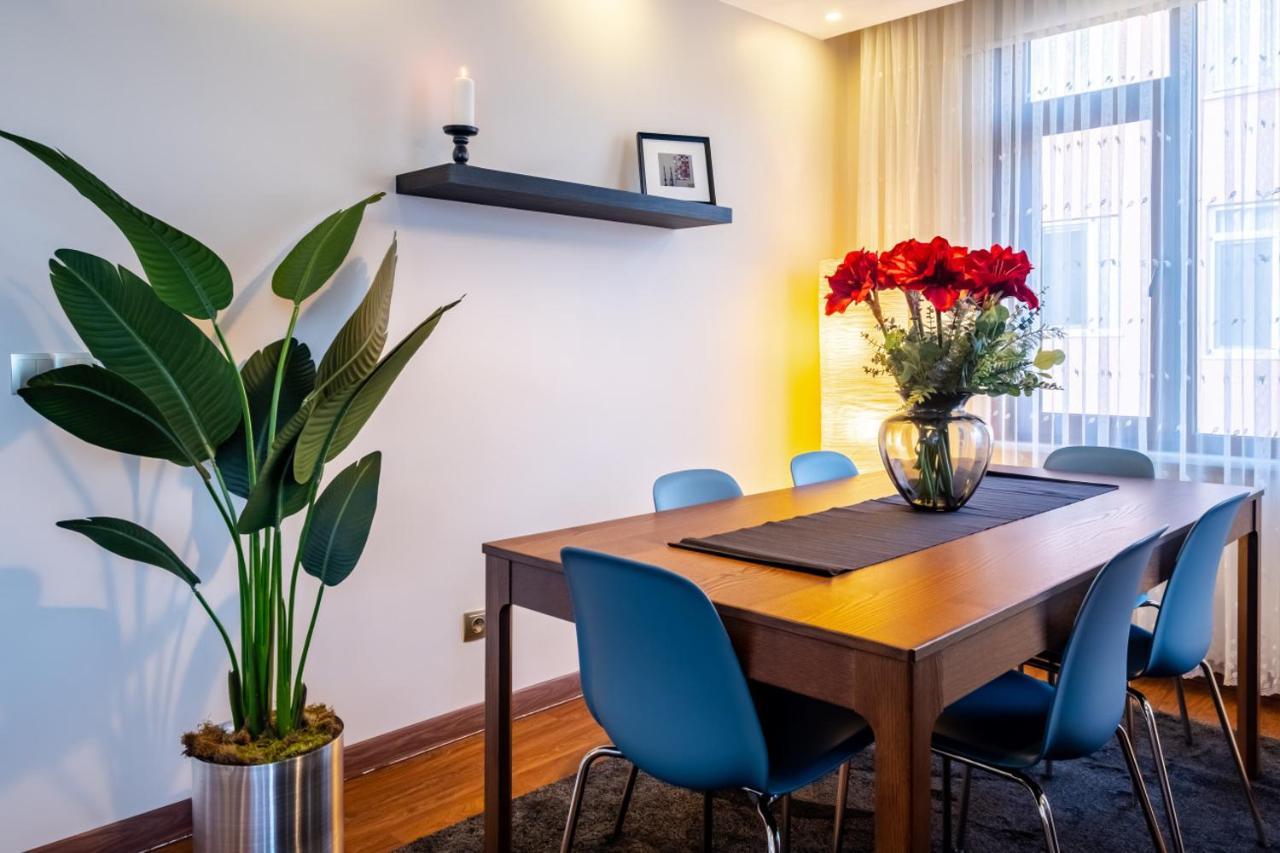 Apartamento Captivating Flat With Balcony Near Besiktas Pier Estambul Exterior foto
